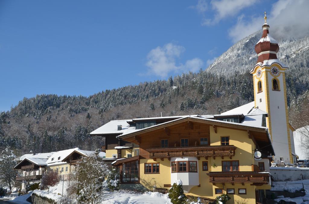 Landhotel Kirchenwirt Unken Exterior foto